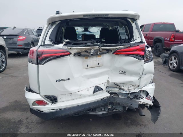 Toyota Rav4 Xle 2017 JTMRFREV5HJ163781 Image 6