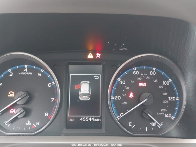 Toyota Rav4 Xle 2017 JTMRFREV5HJ163781 Image 7