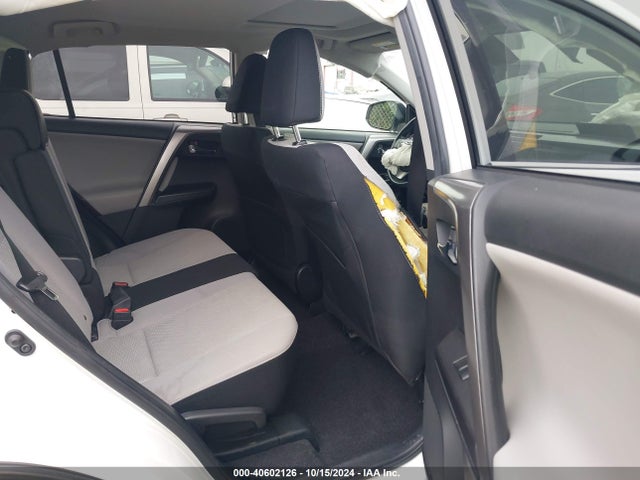 Toyota Rav4 Xle 2017 JTMRFREV5HJ163781 Image 8