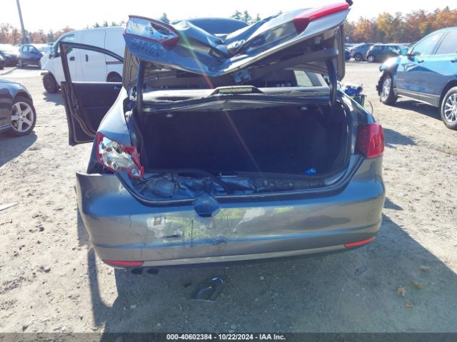 3VW1K7AJ1EM276607 Volkswagen Jetta 2.0l S