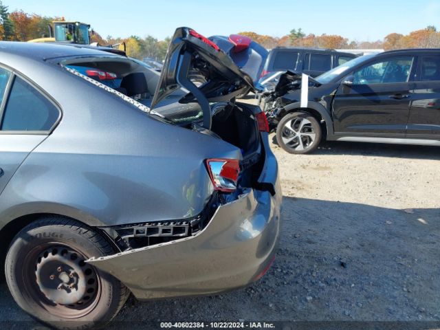 3VW1K7AJ1EM276607 Volkswagen Jetta 2.0l S