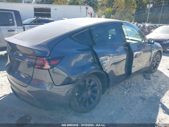 2022 TESLA MODEL Y 7SAYGDEE0NF353599 Photo 5