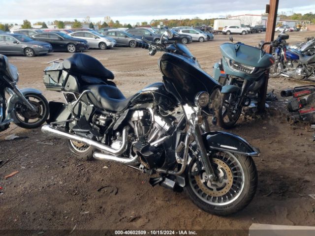 2013 HARLEY-DAVIDSON FLHTK 1HD1KEM16DB682387