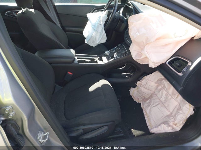 1C3CCCFB1HN502761 Chrysler 200 Touring
