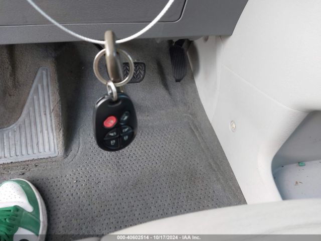 5TDYK3DC1ES448254 Toyota Sienna Xle V6 8 Passenger