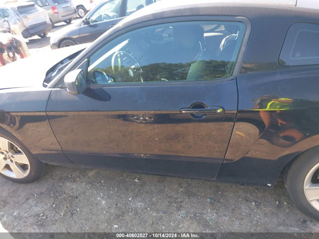 Ford Mustang V6 2014 1ZVBP8AM1E5223918 Image 13