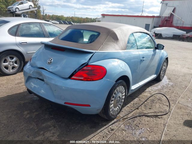 3VW517AT2FM821009 Volkswagen Beetle 1.8t
