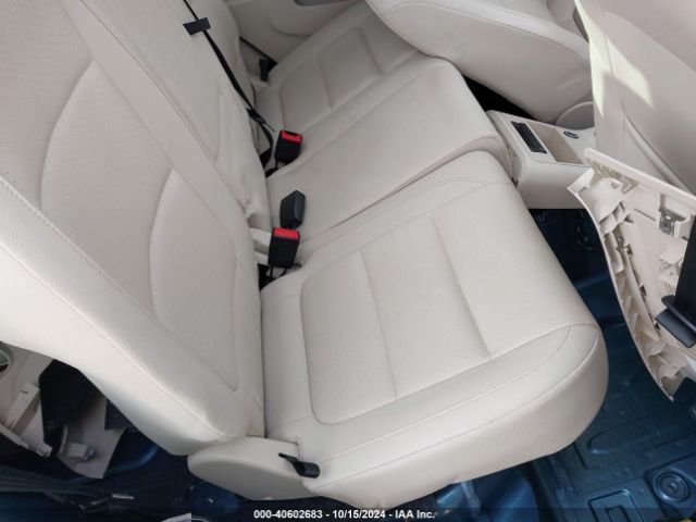 WVGSV7AX1HK020493 Volkswagen Tiguan 2.0t Wolfsburg Edition
