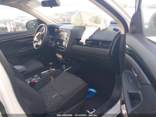 2020 MITSUBISHI OUTLANDER JA4AZ3A30LZ047902 Photo 4