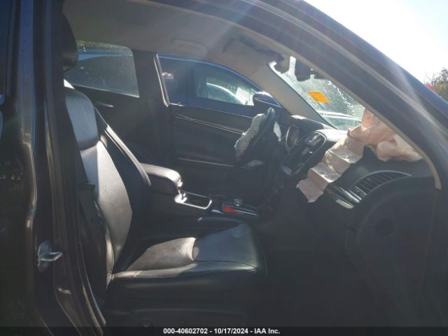 2C3CCAAG5HH521622 Chrysler 300 Limited