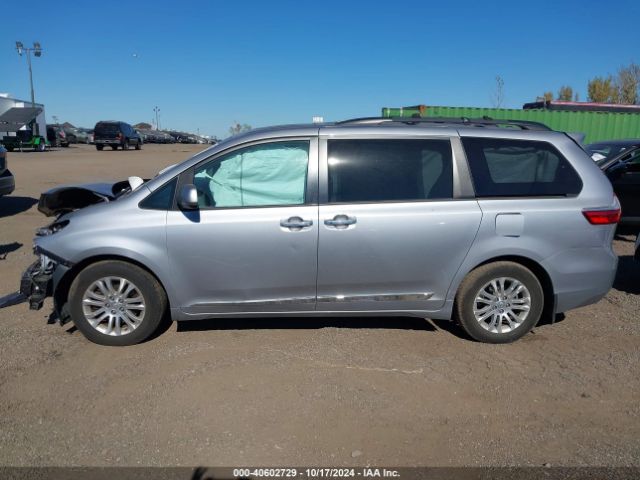 5TDYZ3DC1HS794501 Toyota Sienna Xle 8 Passenger
