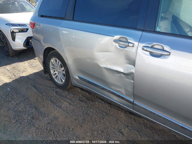 5TDYZ3DC1HS794501 Toyota Sienna Xle 8 Passenger