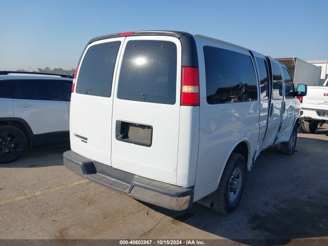 1GAWGRFF7F1108021 Chevrolet Express 2500 Lt