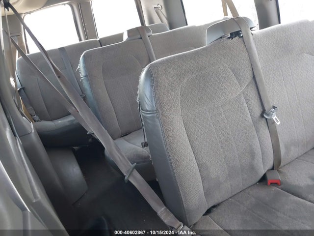 1GAWGRFF7F1108021 Chevrolet Express 2500 Lt