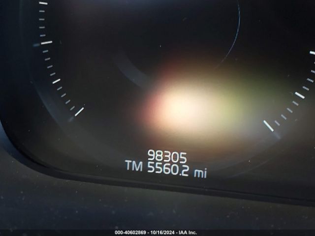 LYV102RKXJB117223 Volvo Xc60 T5 Momentum