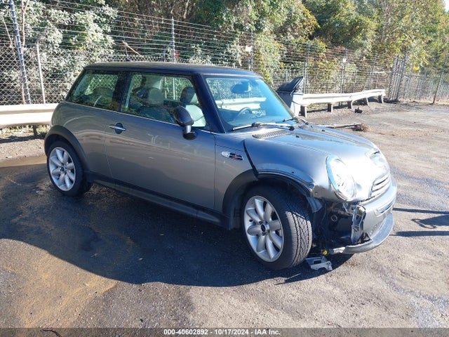2005 MINI COOPER S WMWRE33445TD95511 Photo 0