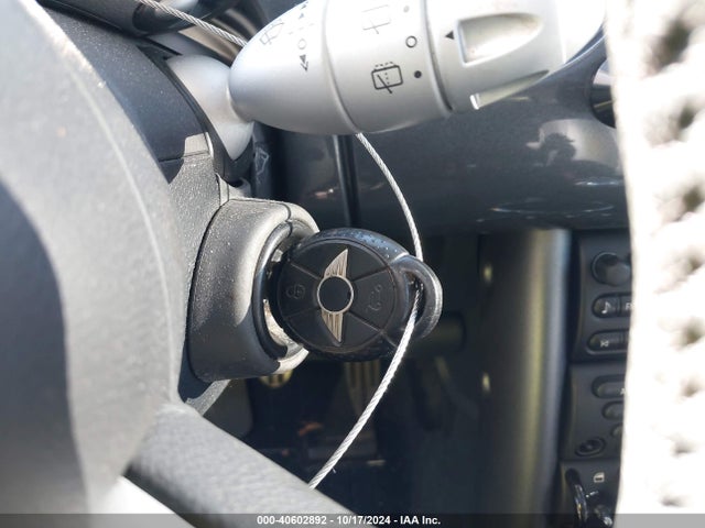 2005 MINI COOPER S WMWRE33445TD95511 Photo 10