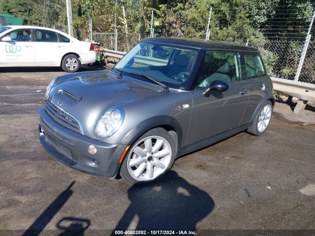2005 MINI COOPER S WMWRE33445TD95511 Photo 1