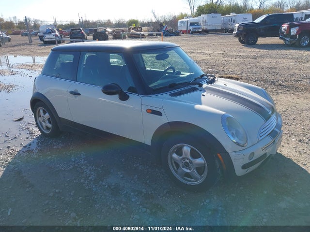 2003 MINI COOPER WMWRC33443TE18157 Photo 0