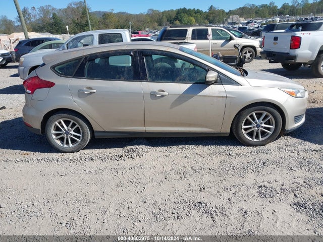 Ford FOCUS SE 2017 1FADP3K28HL208284 Image 13