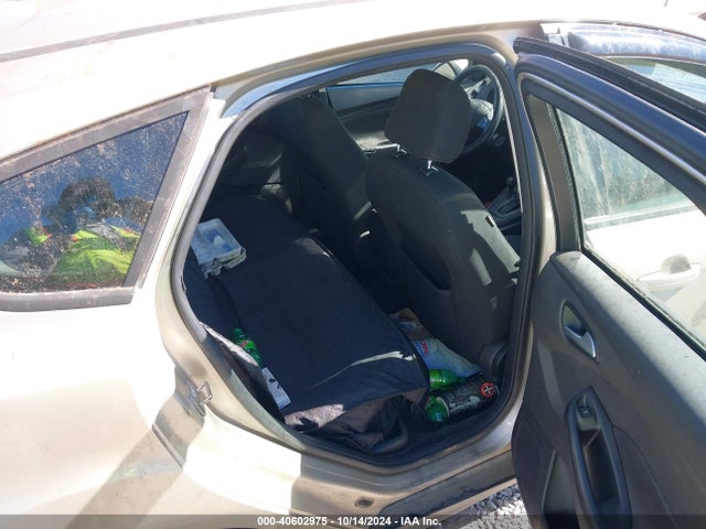 Ford FOCUS SE 2017 1FADP3K28HL208284 Image 8