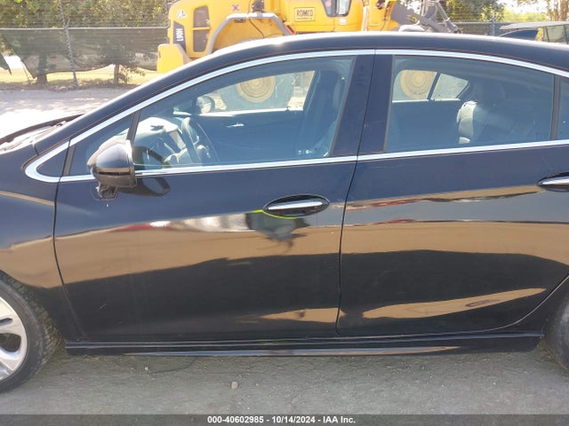Chevrolet Cruze Premier Auto 2017 3G1BF6SMXHS590893 Image 14
