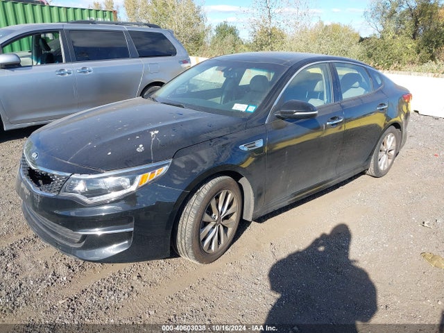 KIA OPTIMA EX 2018 5XXGU4L31JG249651 Image 2