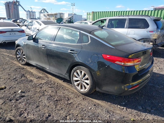 KIA OPTIMA EX 2018 5XXGU4L31JG249651 Image 3