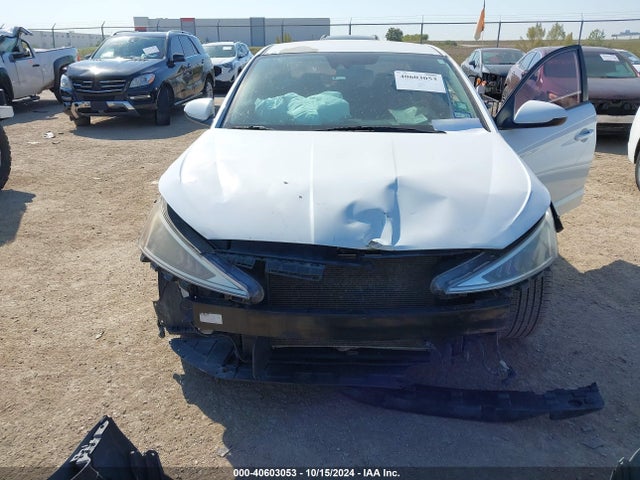 Hyundai ELANTRA SEL 2019 5NPD84LFXKH482242 Image 6