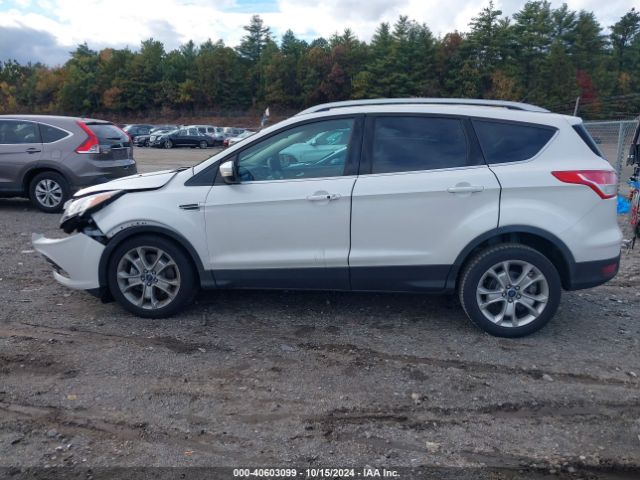 1FMCU9JX7EUB03994 Ford Escape Titanium