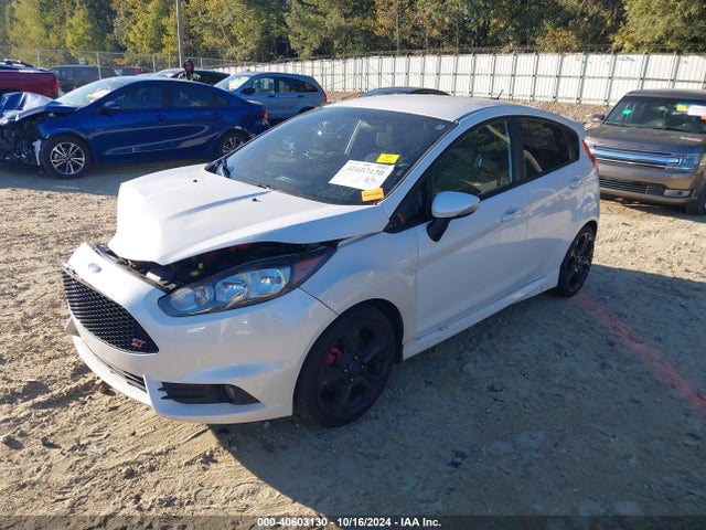 Ford FIESTA ST 2016 3FADP4GX2GM194650 Image 2