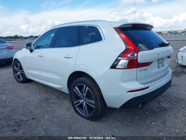 2021 VOLVO XC60 YV4102DK6M1826828 Photo 2