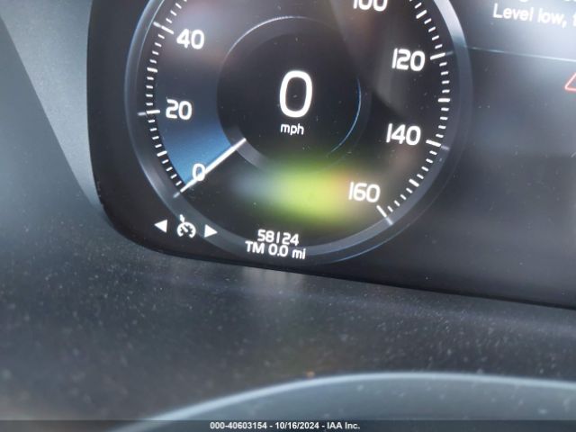 2021 VOLVO XC60 YV4102DK6M1826828 Photo 6