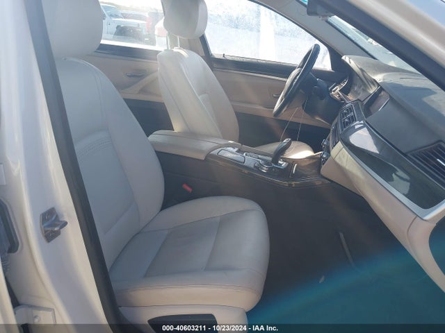BMW 528I 2015 WBA5A5C58FD513695 Image 5