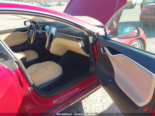 2013 TESLA MODEL S 5YJSA1CG4DFP19991 Photo 4