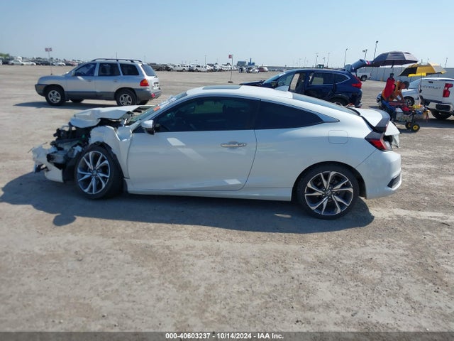 Honda Civic Touring 2019 2HGFC3B93KH357333 Image 15