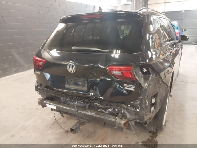 3VV0B7AX1KM111429 Volkswagen Tiguan 2.0t S