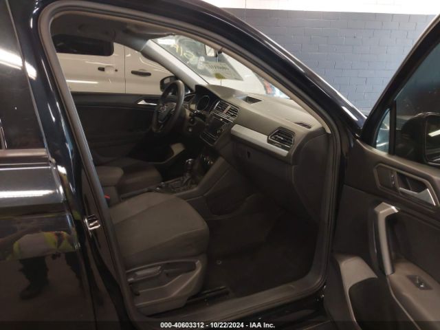 3VV0B7AX1KM111429 Volkswagen Tiguan 2.0t S