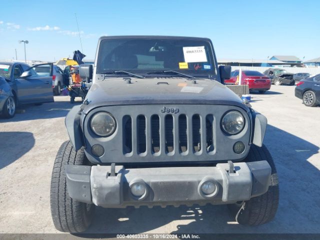1C4BJWDG5GL167396 Jeep Wrangler Unlimited Sport