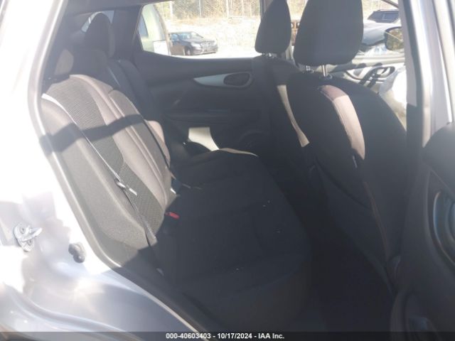 JN1BJ1CR2HW126975 Nissan Rogue Sport S