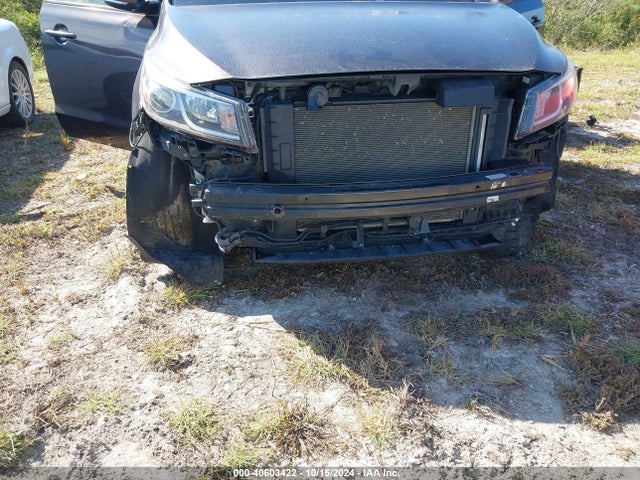 KIA SEDONA LX 2017 KNDMB5C13H6314585 Image 6