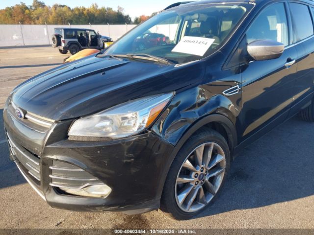 1FMCU0GX9EUE37219 Ford ESCAPE SE