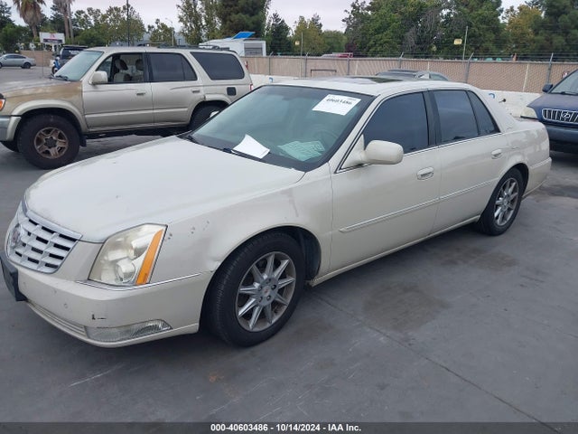 2011 CADILLAC DTS 1G6KD5E6XBU121382 Photo 1
