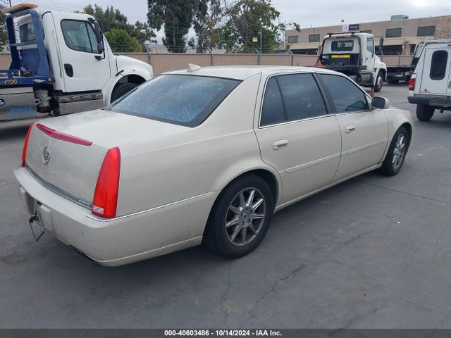 2011 CADILLAC DTS 1G6KD5E6XBU121382 Photo 3