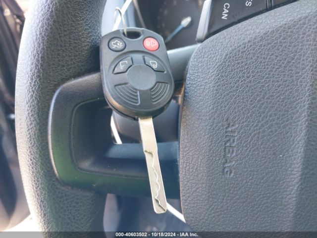 1FADP3KE4FL217555 Ford FOCUS SE