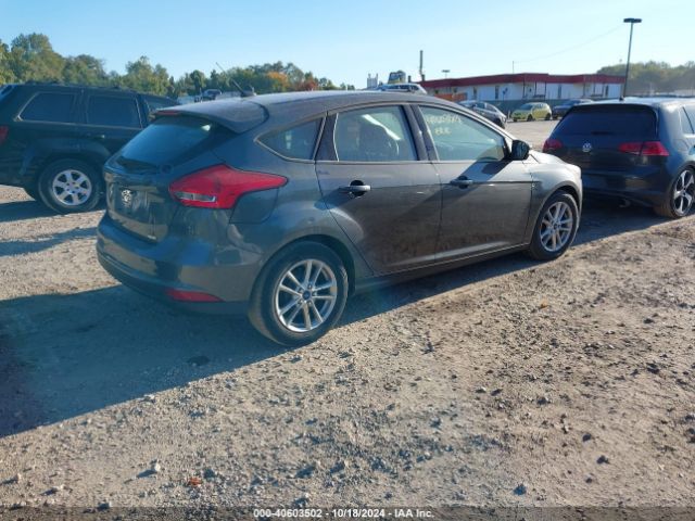 1FADP3KE4FL217555 Ford FOCUS SE