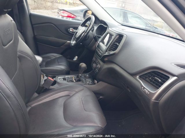 1C4PJMMX5MD109692 Jeep Cherokee Latitude Lux 4x4