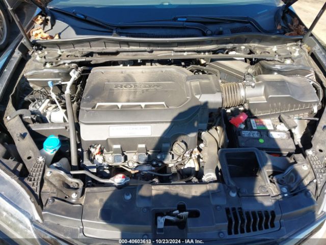 1HGCT2B03GA005597 Honda Accord Touring