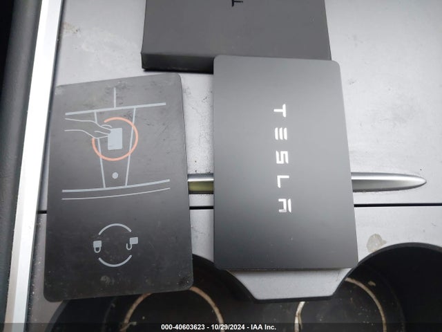 2023 TESLA MODEL Y 7SAYGAEE8PF589368 Photo 10