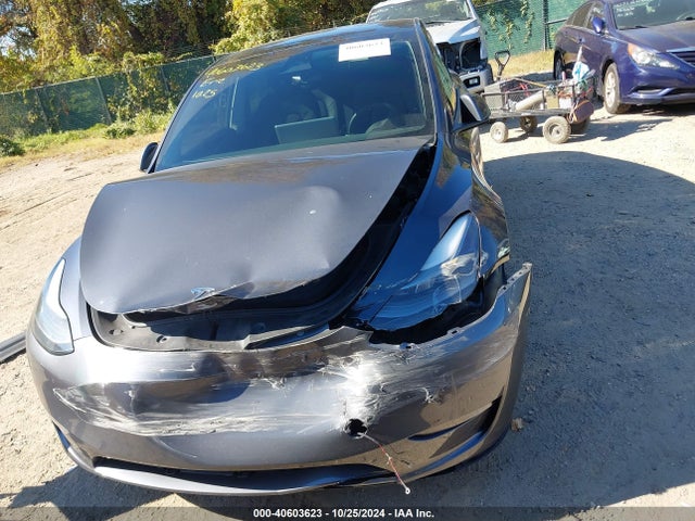 Tesla Model Y 2023 7SAYGAEE8PF589368 Image 12